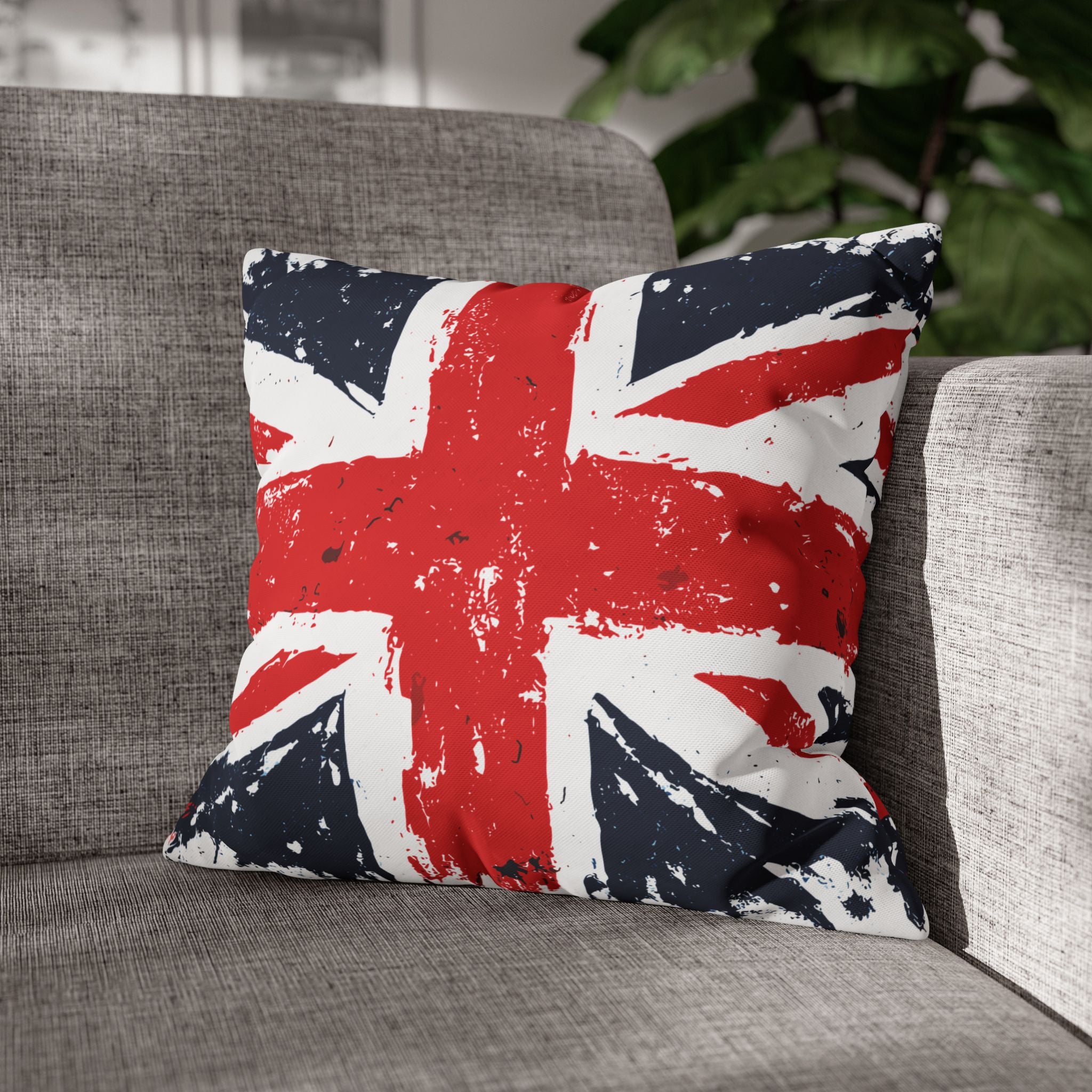 Union Jack Accent Pillow Cover — Grunge British Flag Square Cushion Case